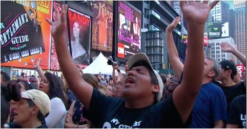 What A Glorious Sight 10,000 Christians Praising God in Times Square